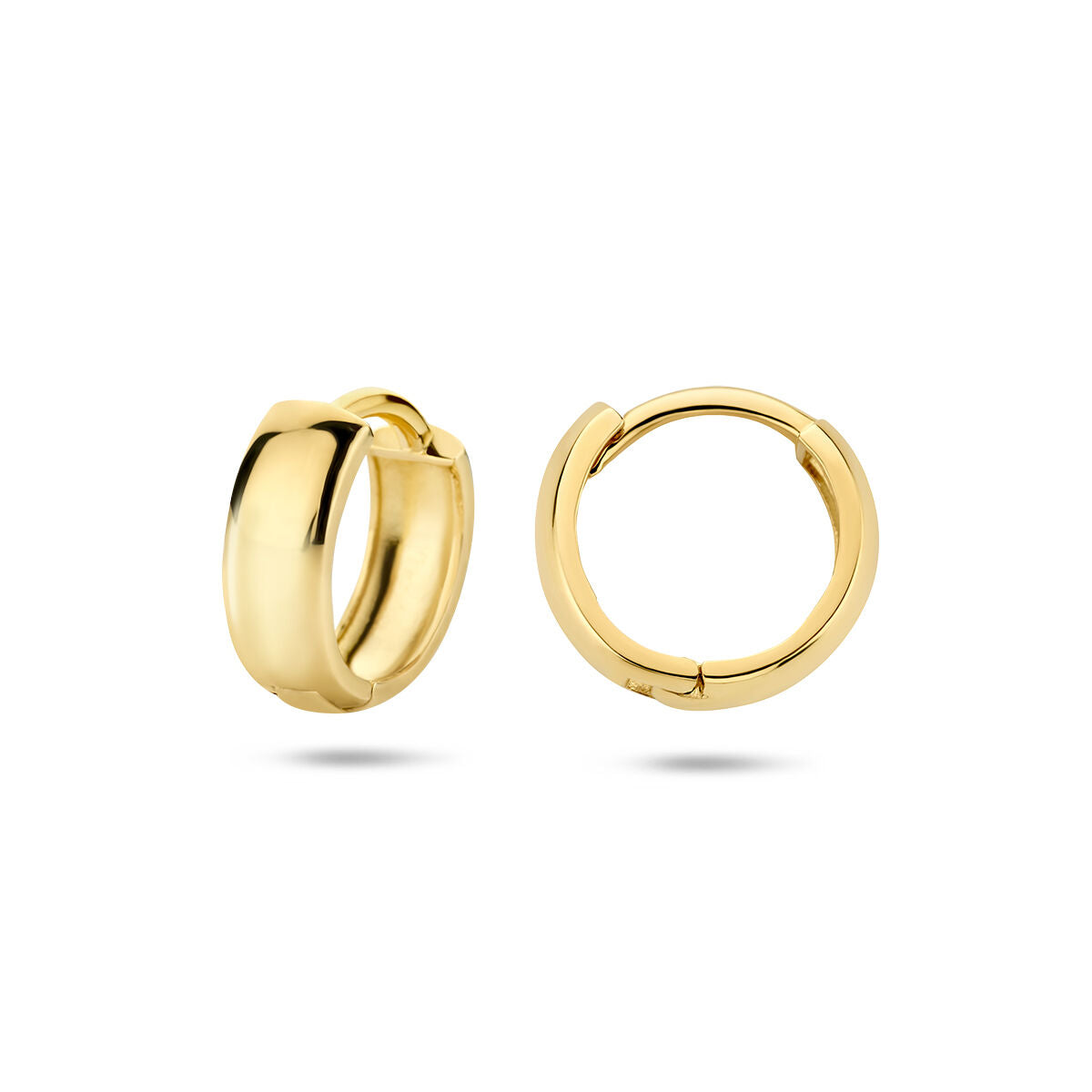 Orecchini alla creola in oro giallo 14K con finitura lucida.