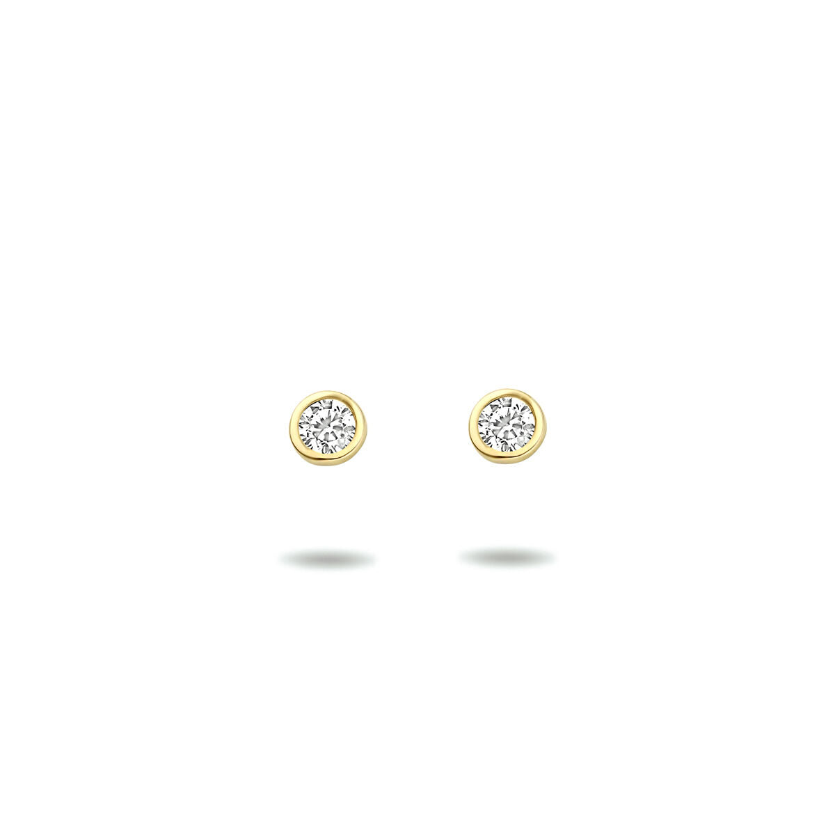 Orecchini in oro giallo 14K con zirconi, forma rotonda e finitura lucida.