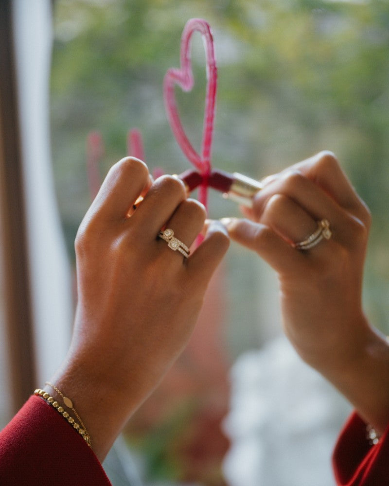 Bracciale Flessibile in Oro Giallo con Palline d'Oro – Eleganza nella Semplicità
