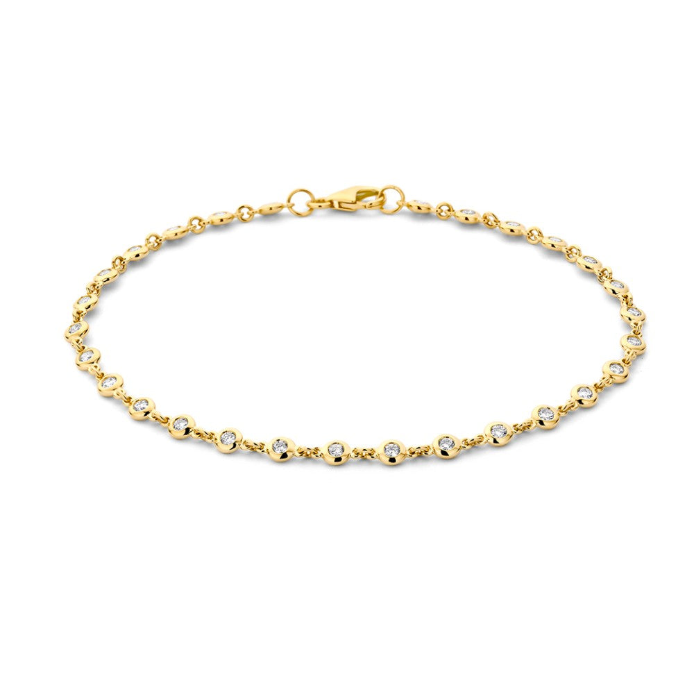 Bracciale in oro giallo con brillanti da 0,61 ct, design delicato e luminoso.
