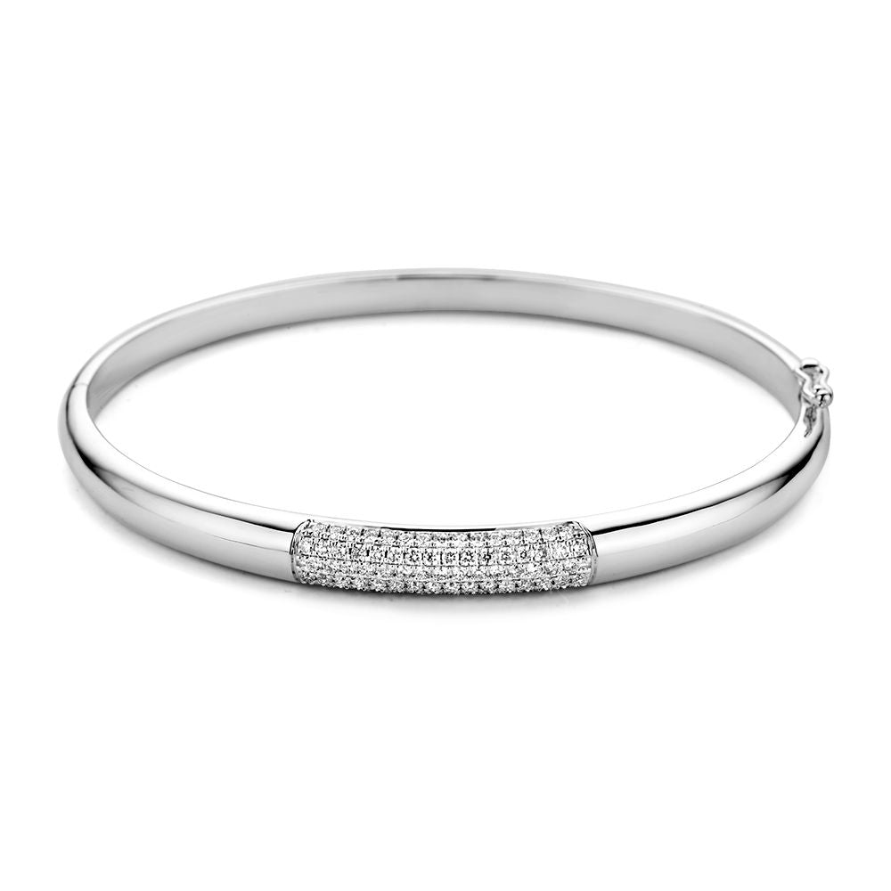 Bracciale in oro bianco con diamanti da 0,72 ct, finitura lucida e design elegante.