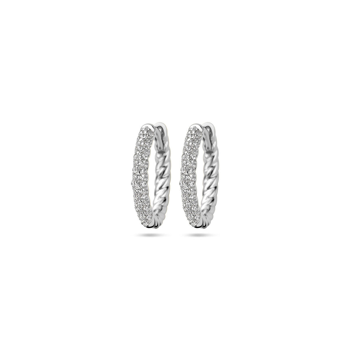 Orecchini alla creola in argento rodiato con zircone, dettagli intrecciati.