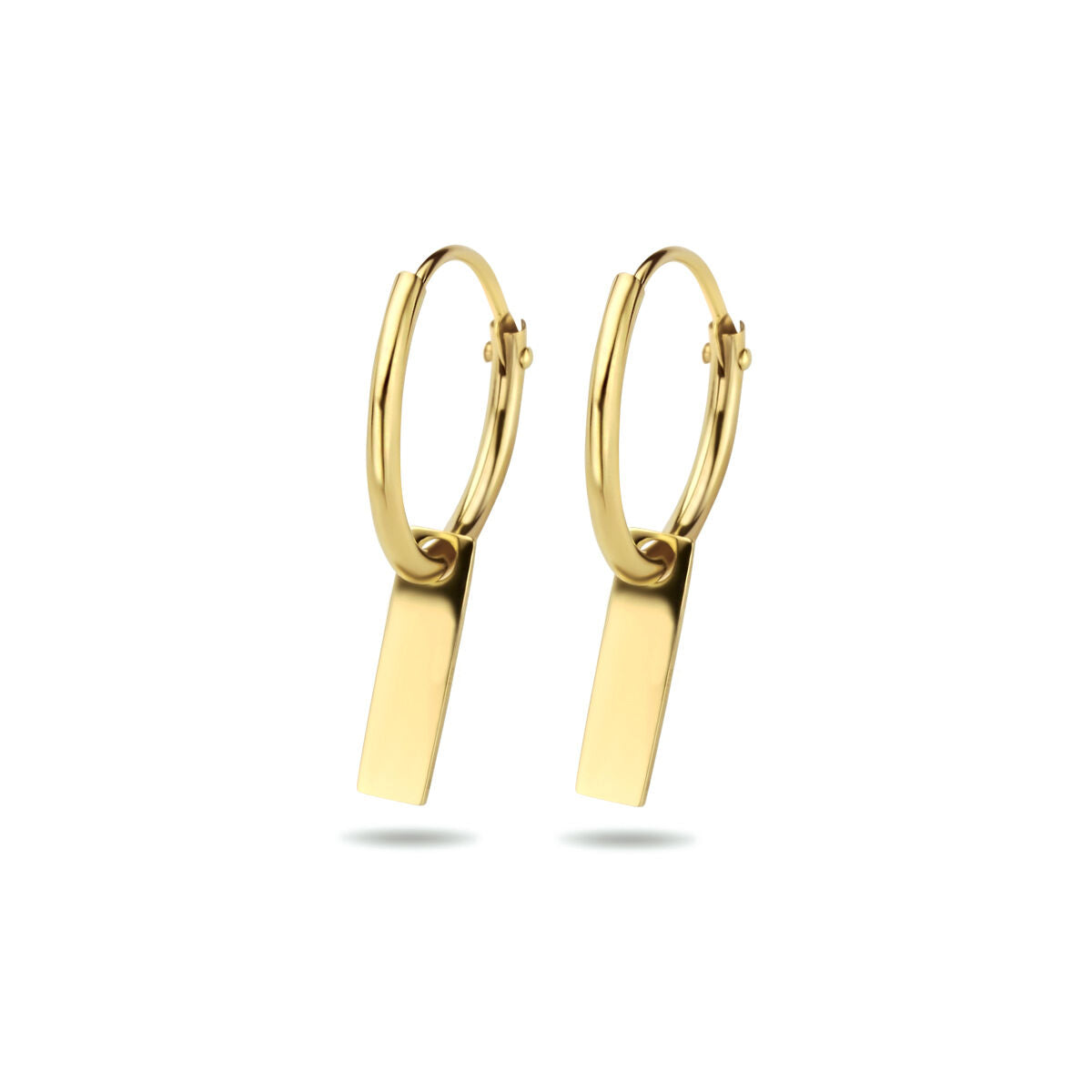Orecchini in oro giallo 14K con pendenti rettangolari.