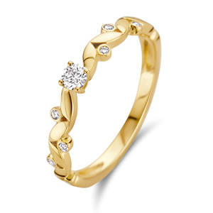 Anello in oro con diamante