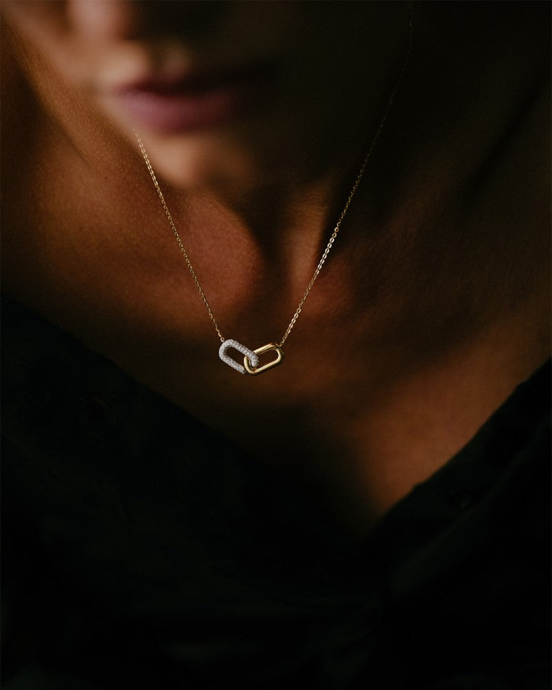Collana in Oro Giallo con Ciondolo di Diamanti 0.26 crt H/SI-1