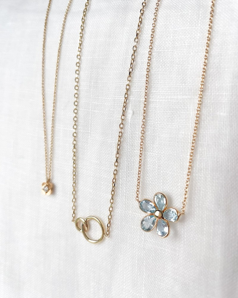 Collana in Oro con Maglia Ancora Sfaccettata e Cerchi Collegati – Eleganza in Oro 14 Carati per Donna