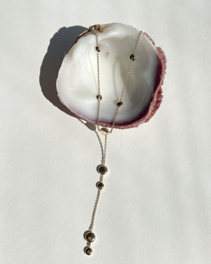 Collana a Y in Oro Giallo 14K con Pallini d'Oro – Elegante Gioiello da Donna
