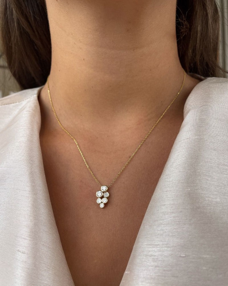 Elegante Collana in Oro Giallo 14k con Ciondolo di Diamanti da 0,81 ct della Collezione 'Bubbles'