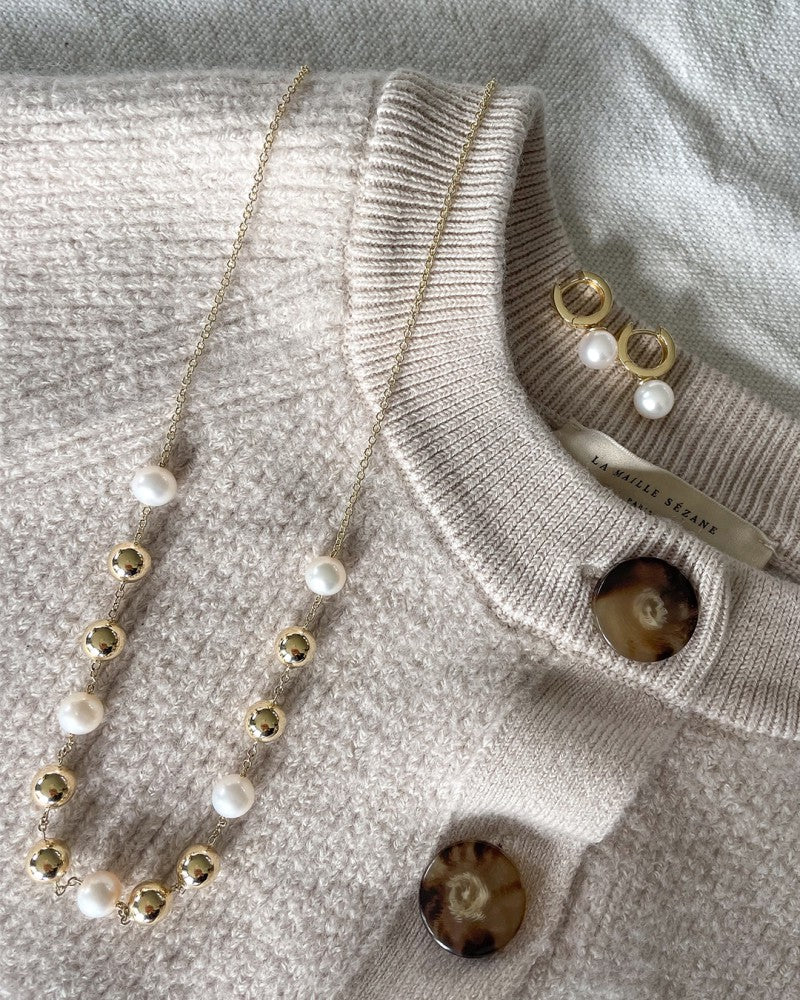 Collana in Oro Giallo con Perle e Elementi Dorati – Oro 14 Carati