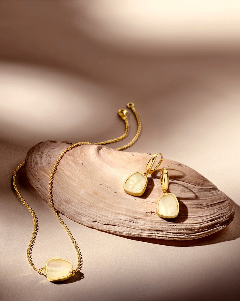 Collana in Oro Giallo con Maglia Ancora Rotonda e Ciondolo in Madreperla – Lusso 14 Carati per Donna