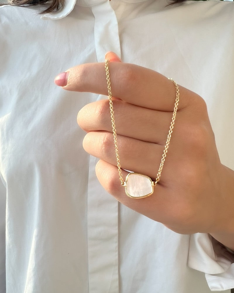 Collana in Oro Giallo con Maglia Ancora Rotonda e Ciondolo in Madreperla – Lusso 14 Carati per Donna