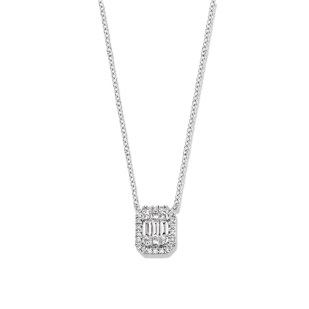 Collana in oro bianco con pendente in smeraldo e diamanti taglio brillante e baguette.