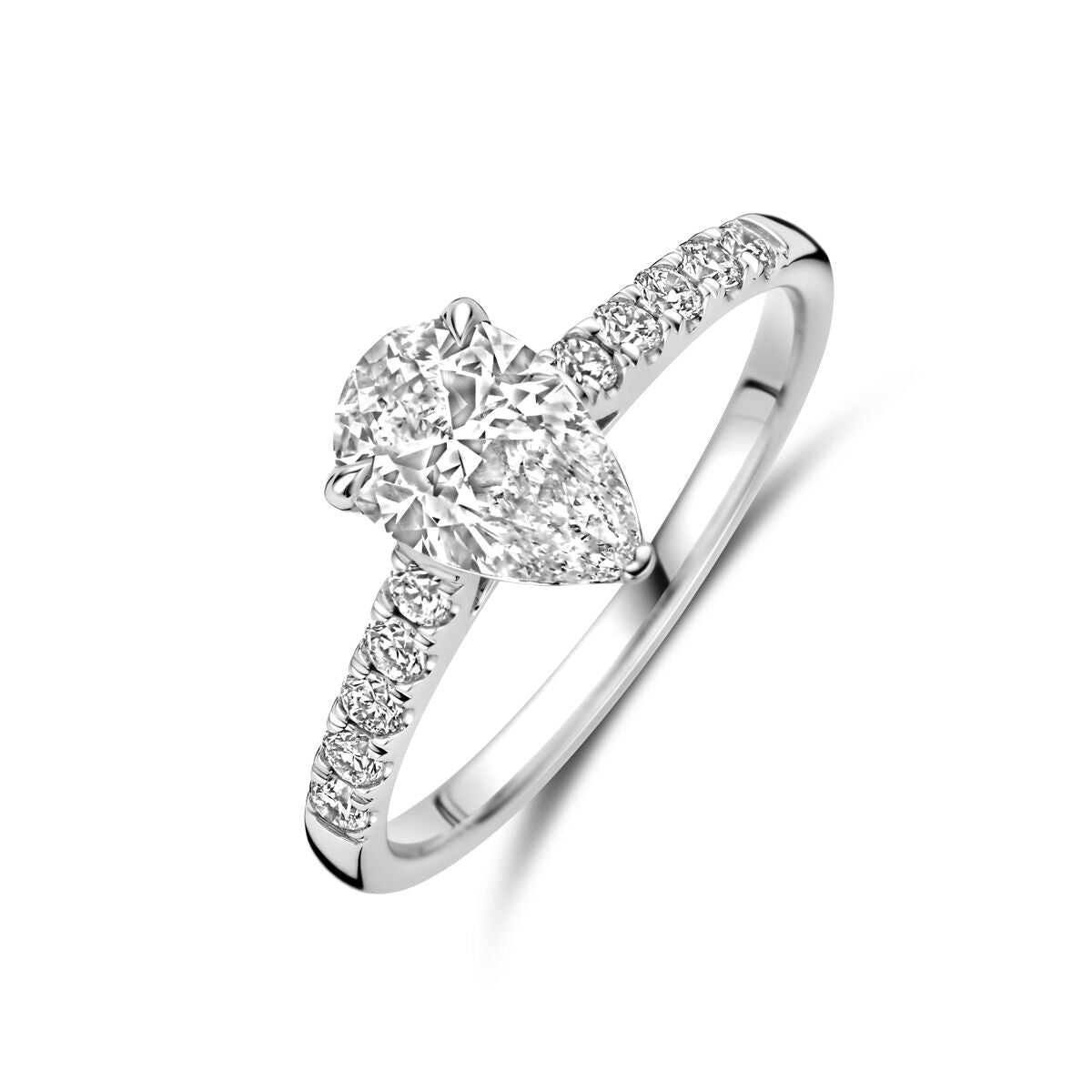 Anello in oro bianco 14K con diamante lab-grown da 1,22 ct e pavé di diamanti.