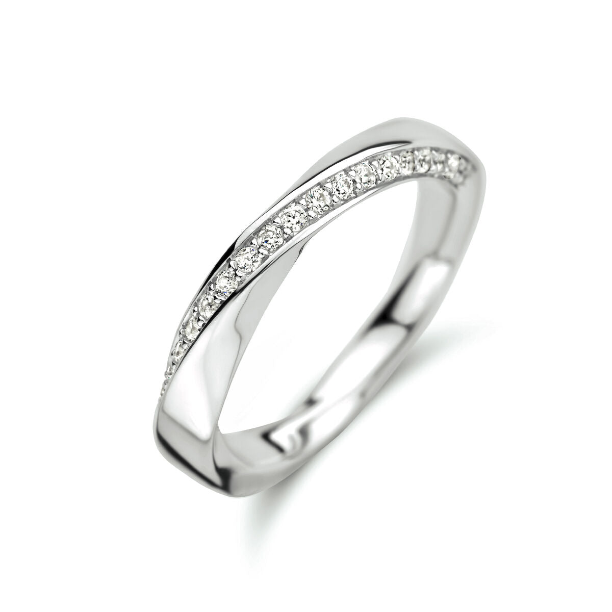 anello in argento rodiato con zirconi, finitura lucida e design elegante