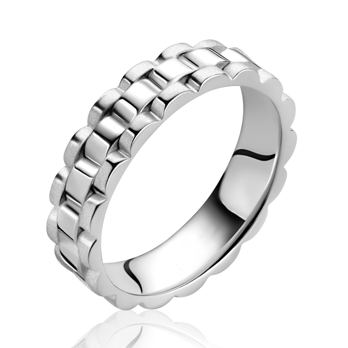 Anello in argento con design a maglia rolò e finitura lucida.