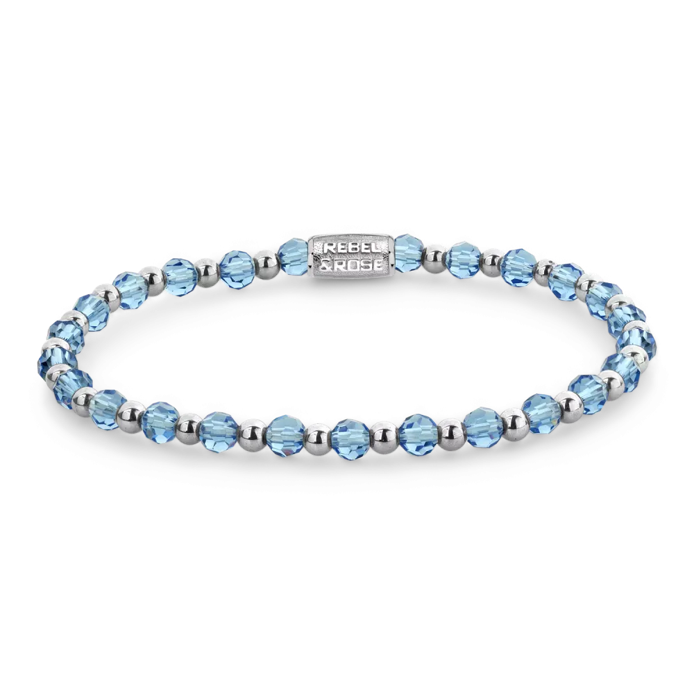 Bracciale in argento con cristalli blu e sfere argentate.