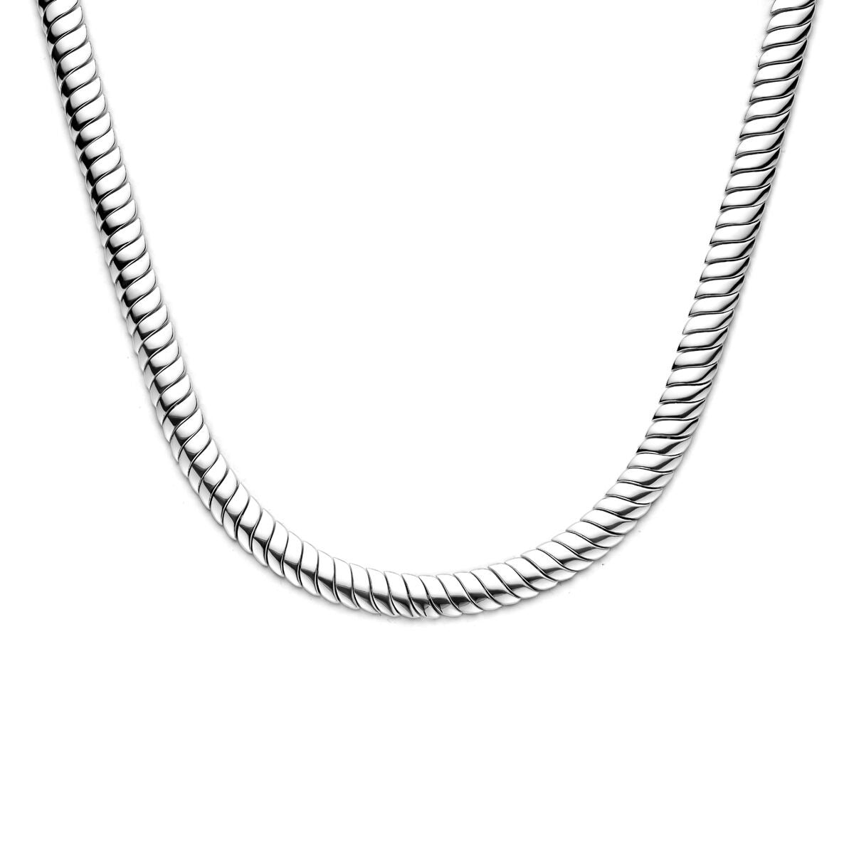 Collana omega in argento rodiato, maglia rolò di 9 mm, lunghezza 45 cm.