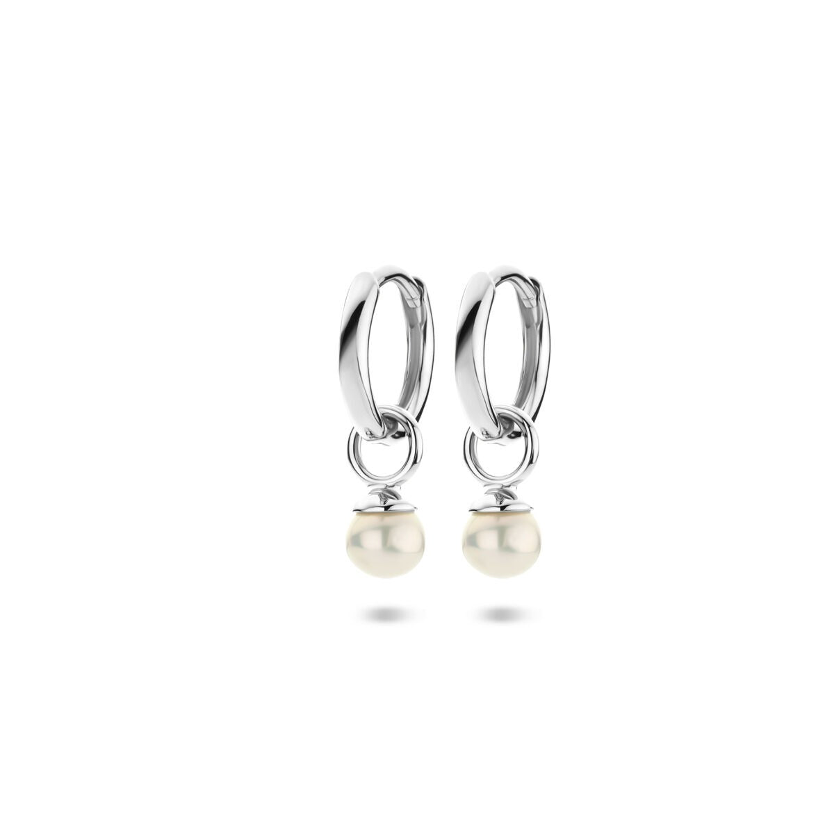 Orecchini alla creola in argento rodiato 925 con perla, diametro 18 mm.