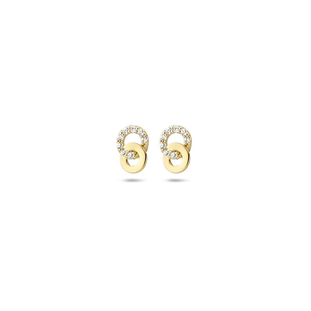 Orecchini in oro giallo 14k con zirconi, design a doppio anello con incastonatura.