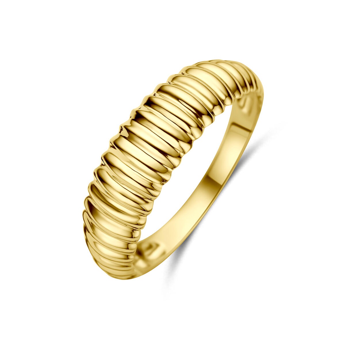 Anello in oro giallo 9 carati con superficie ondulata e finitura lucida.