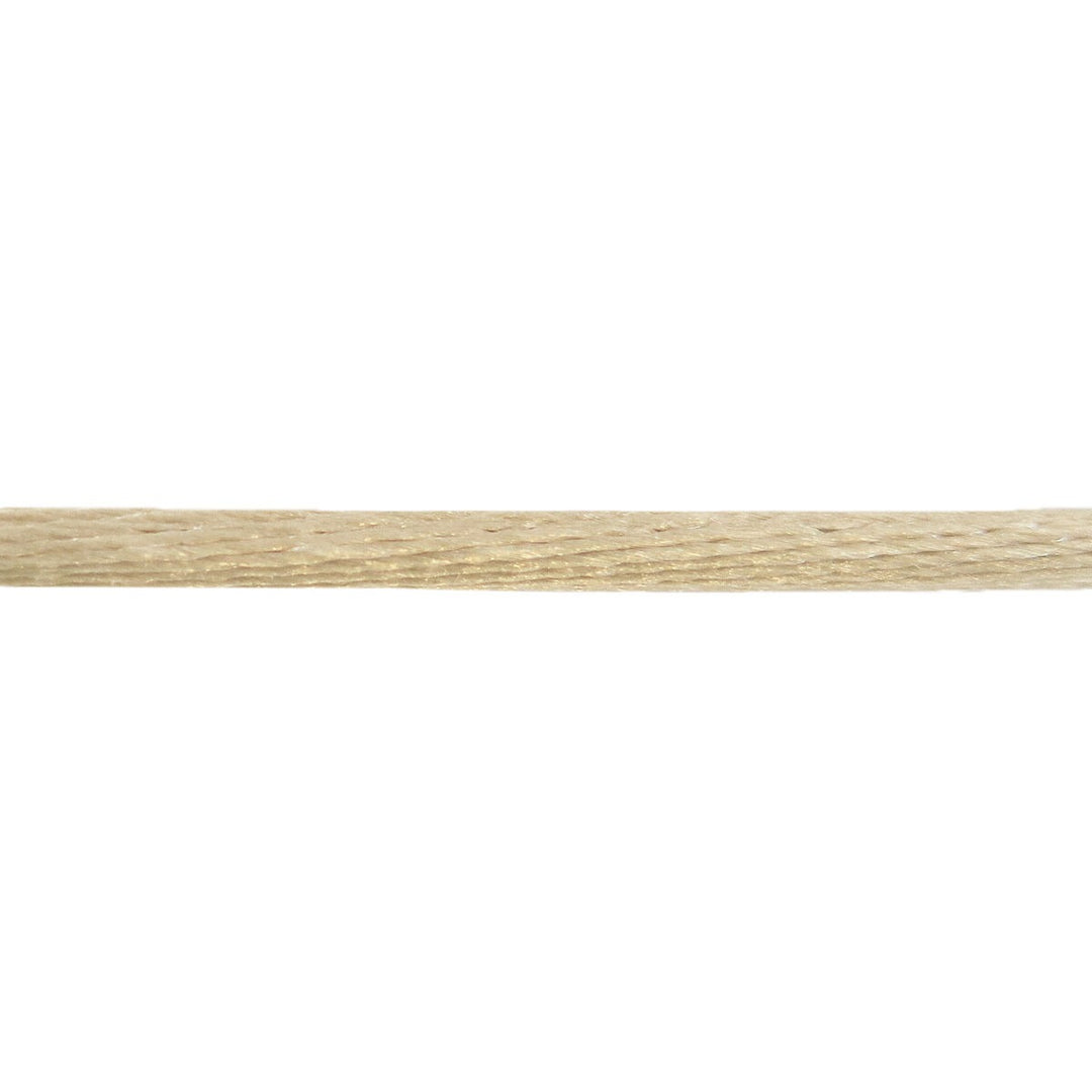 Beige satijnen koord van 38 cm – voor het maken van je eigen knooparmbandje