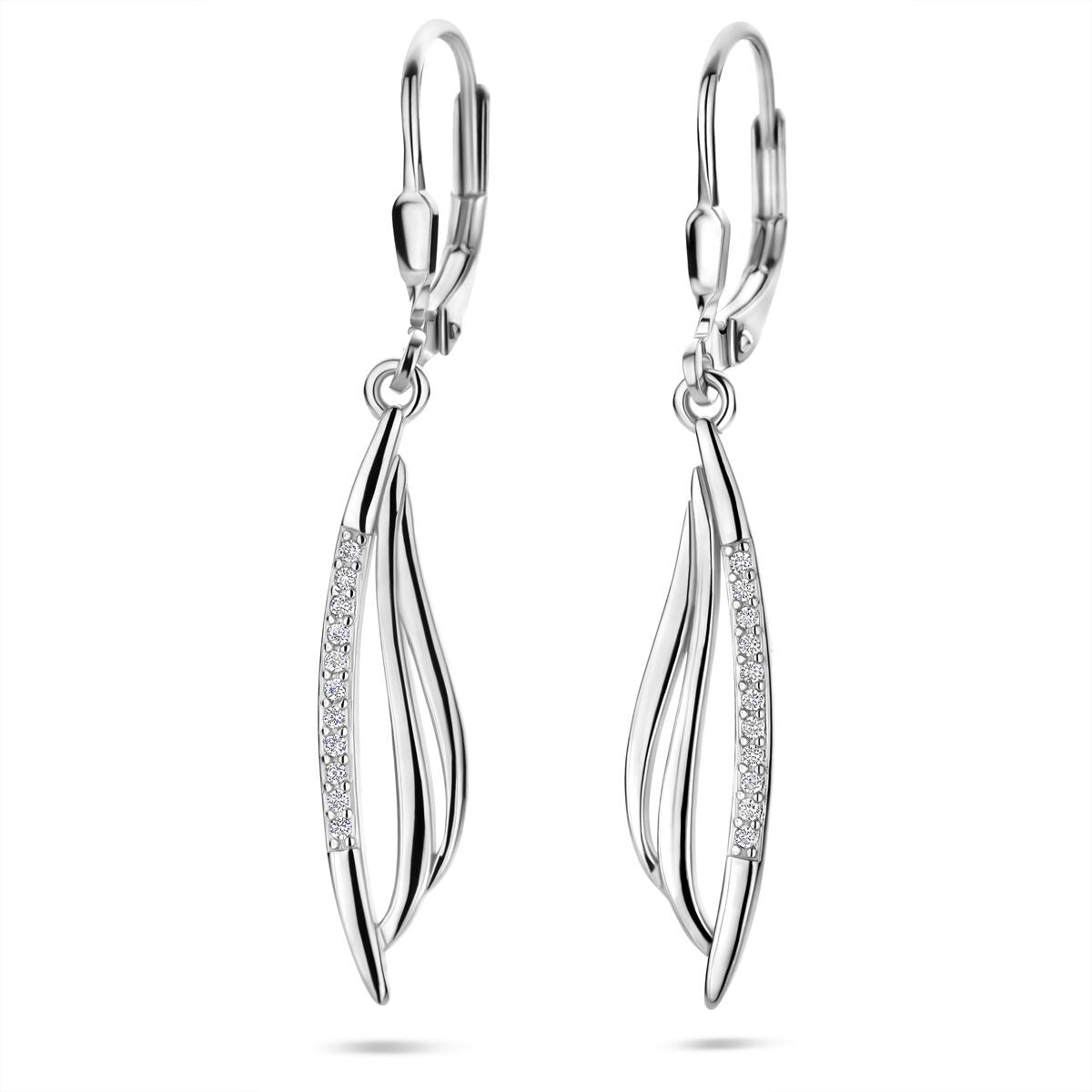 Orecchini argentati con zircone, lunghi 41 mm, con design a foglia e finitura lucida.