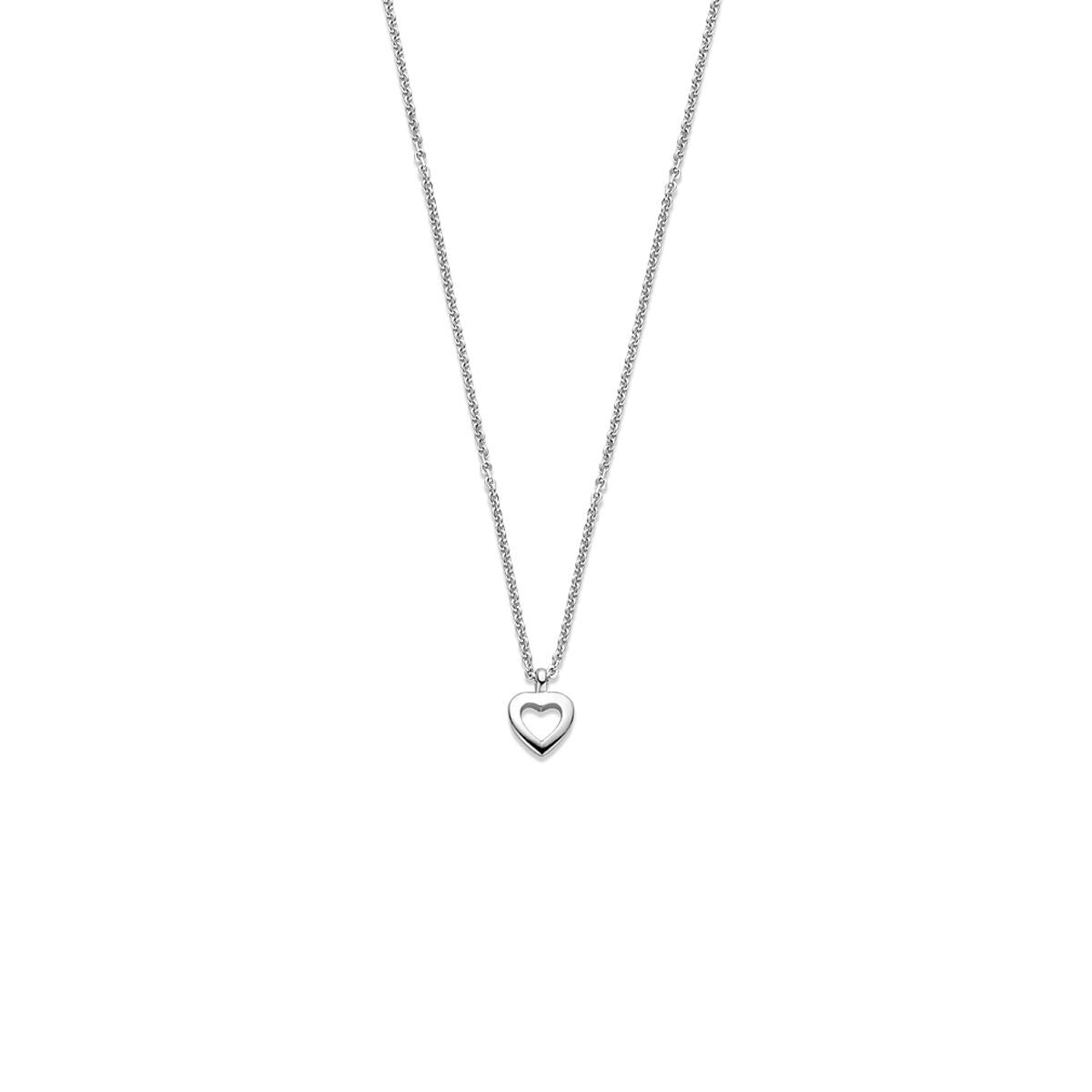 Collana in argento rodiato con ciondolo a forma di cuore.