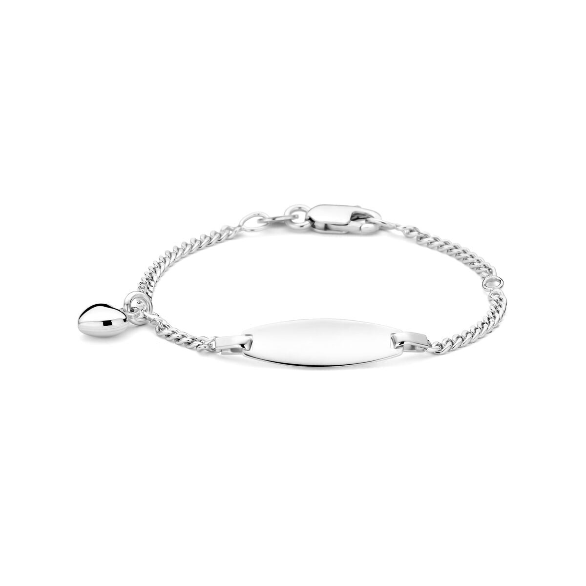 Zilveren graveerarmband met een hartje en een schakelband, geschikt voor kinderen.