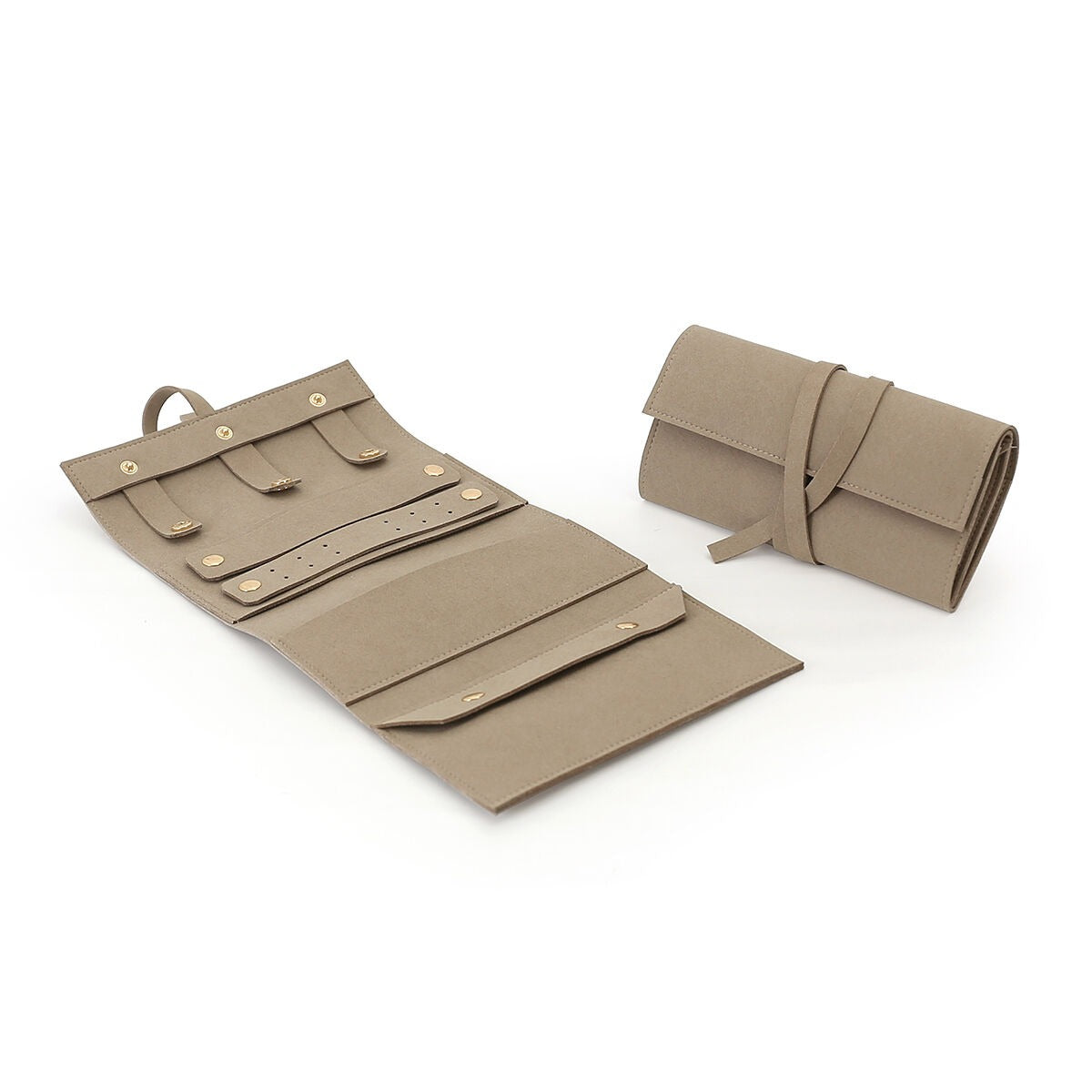 Display per gioielli di colore marrone chiaro, con chiusura a strappo e tasche per organizzare.