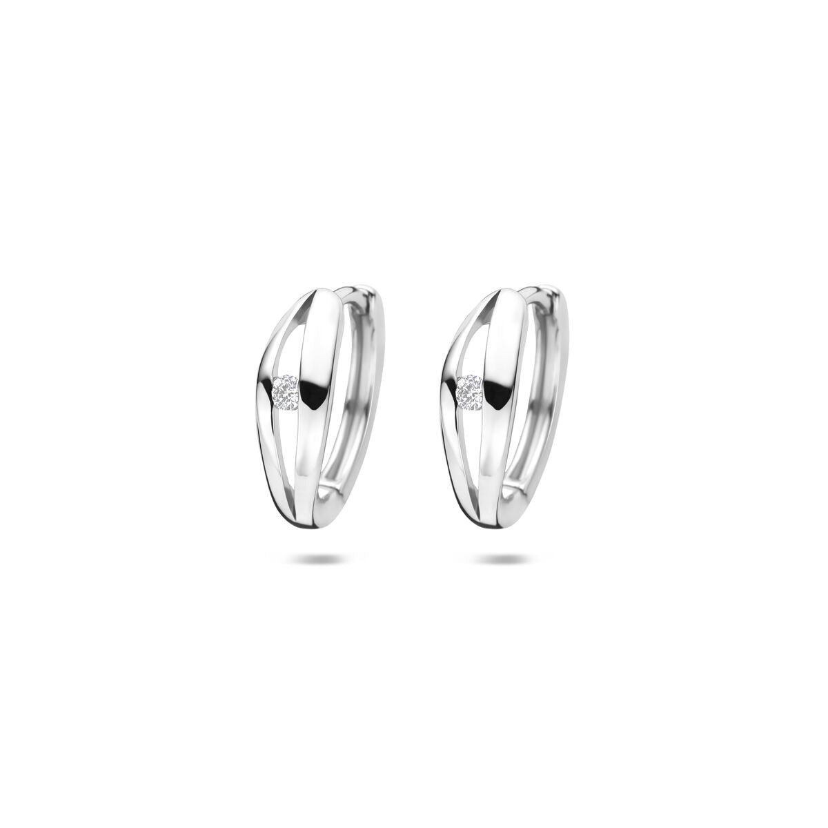 Orecchini argentati con diamante lab-grown, finitura rodiata, forma ovale, 14 mm.