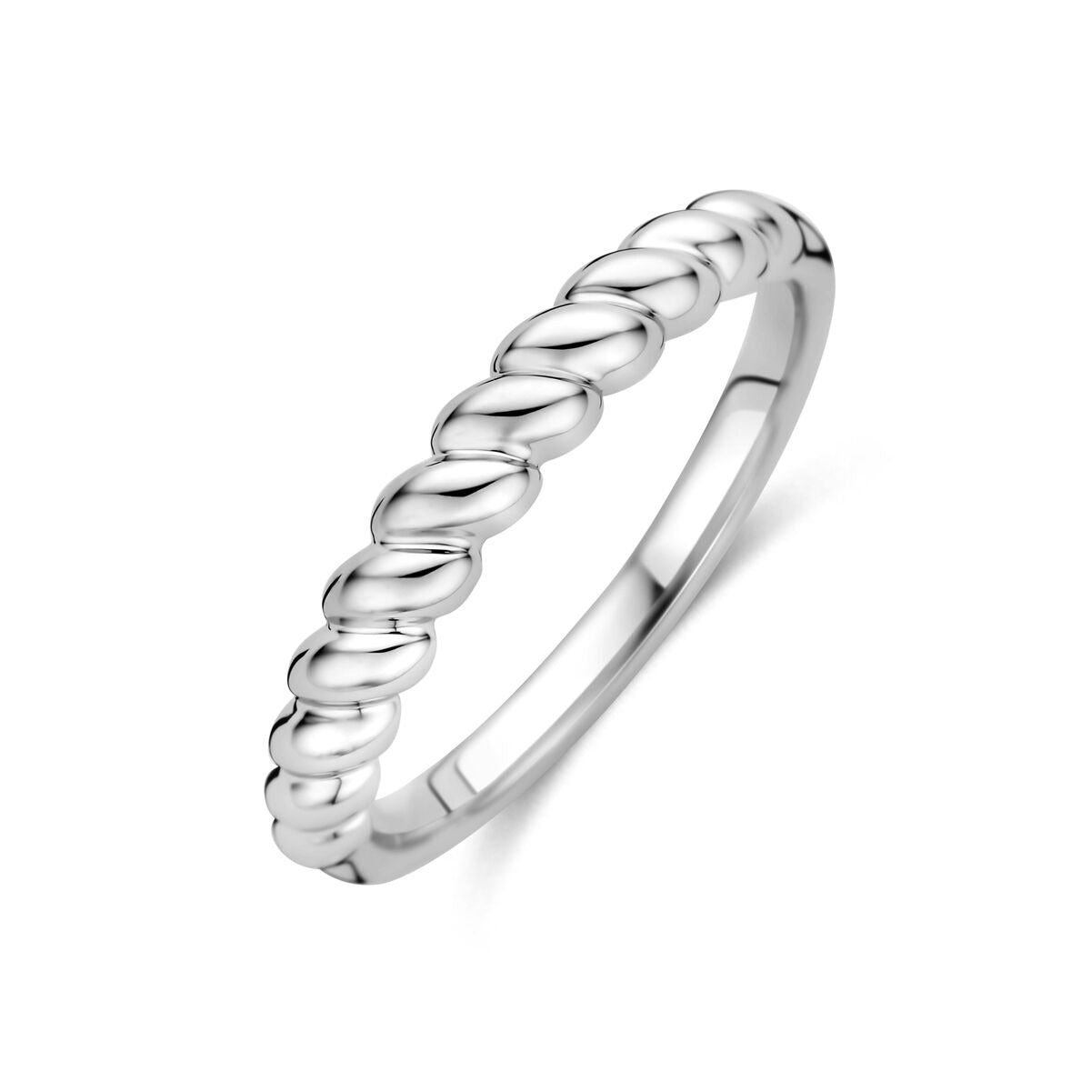 Gerhodineerde 925 zilveren ring met een gedraaid ontwerp en glanzende afwerking.