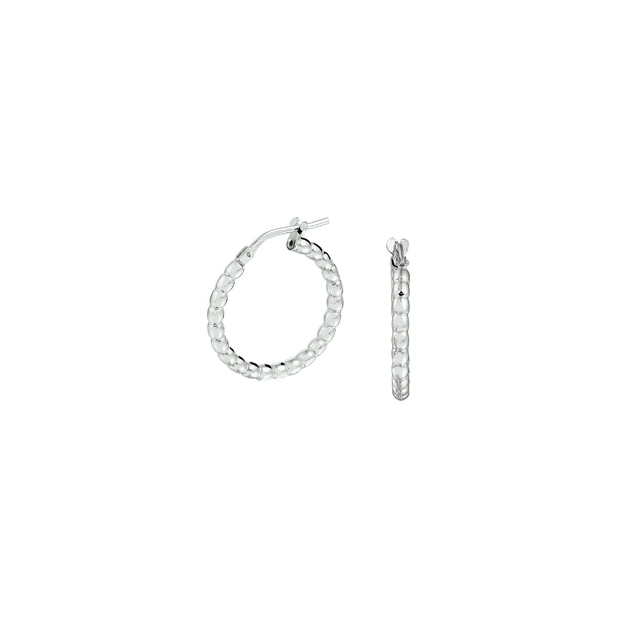 Orecchini alla creola in argento rodiato, diametro di 20 mm, con finitura intrecciata.