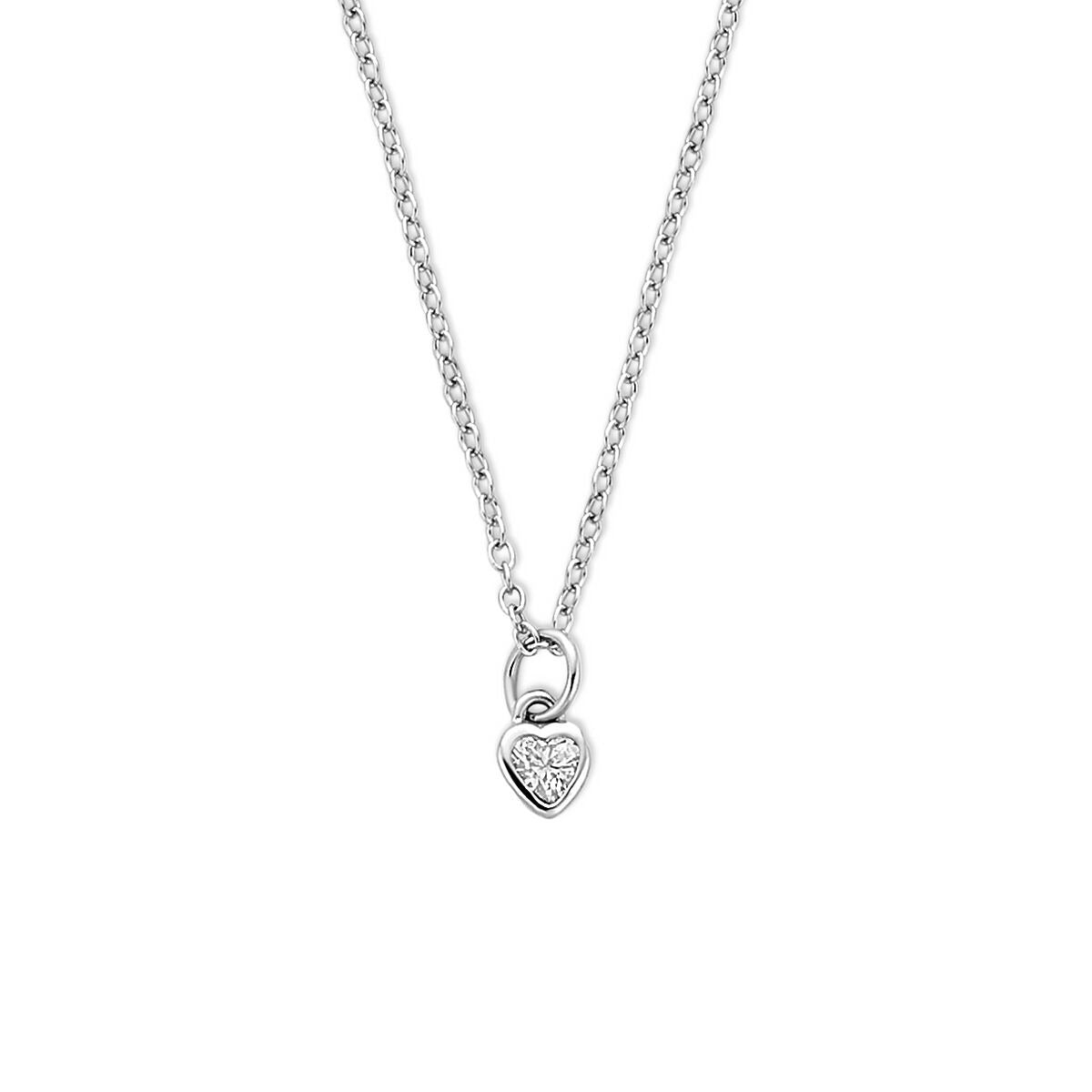 Zilveren ketting met een hartvormige hanger bezet met zirkonia.