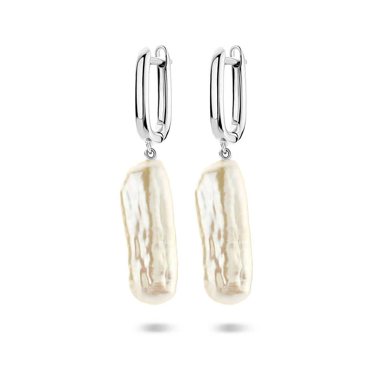 Orecchini alla creola in argento rodiato 925 con perle, lunghezza 38 mm.