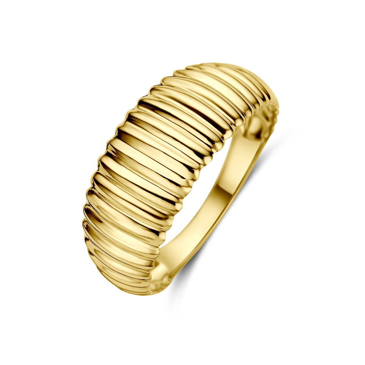 Anello in oro giallo 9k, largo 8 mm, con finitura rigata e design ondulato.