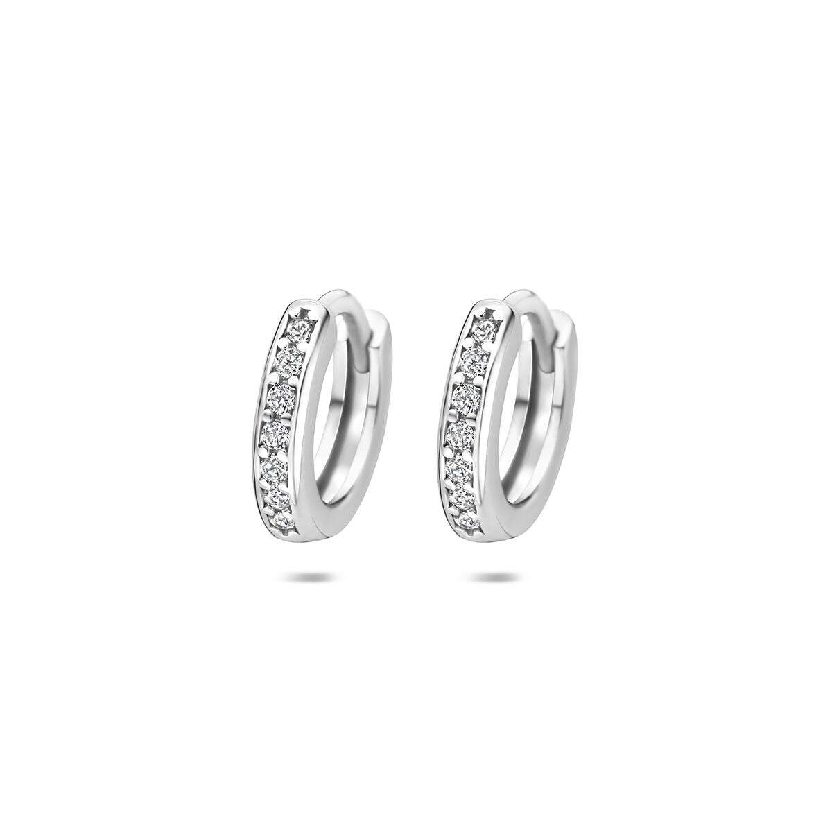 Orecchini alla creola in argento 925 rodiato con zircone.