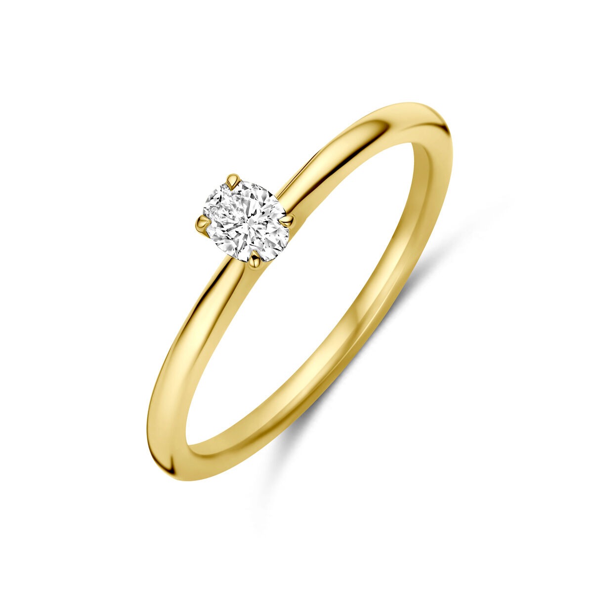 Geelgouden ring met een solitaire diamant van 0,21 ct, eenvoudige en strakke band.