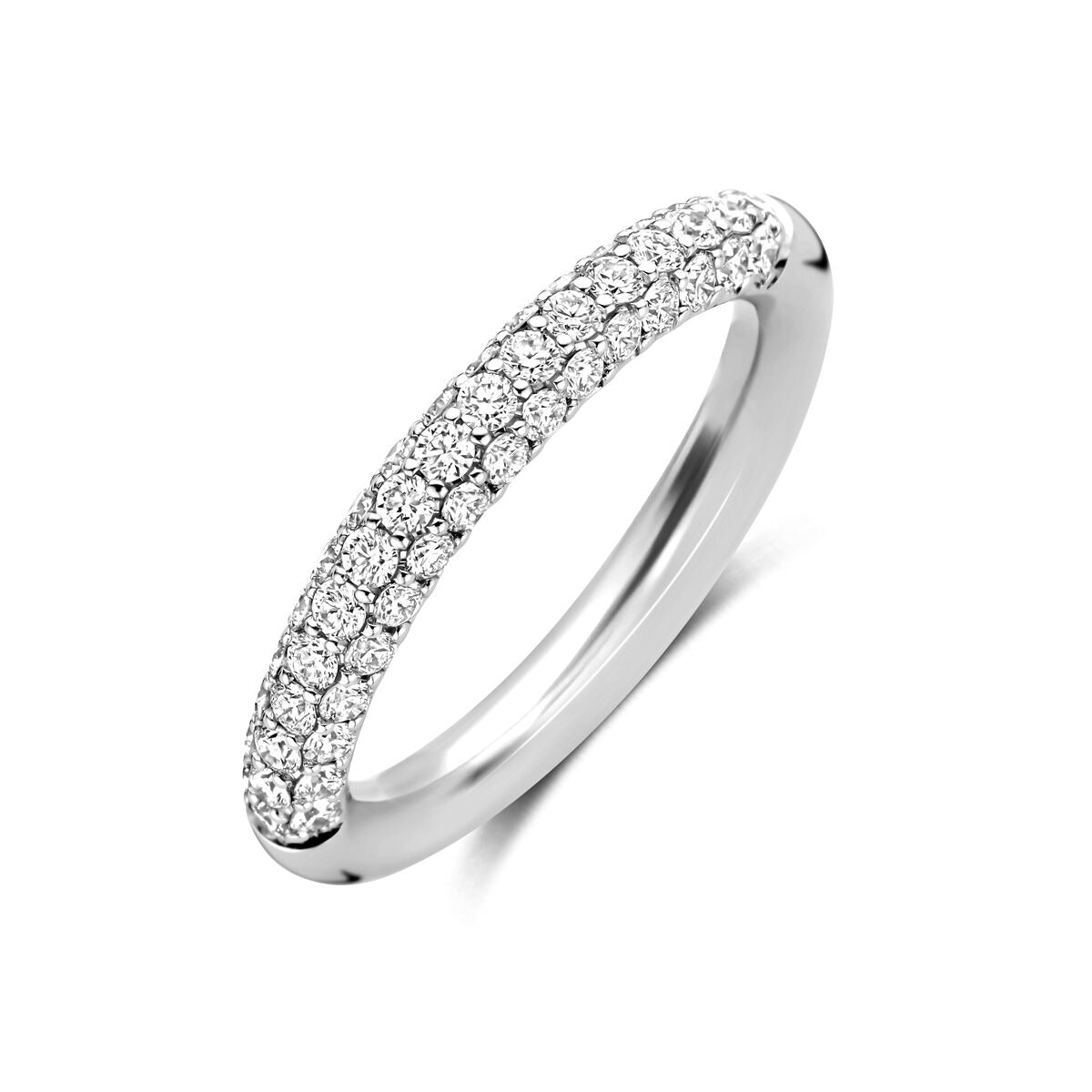 Anello in oro bianco 14k con diamanti incastonati a pavé.
