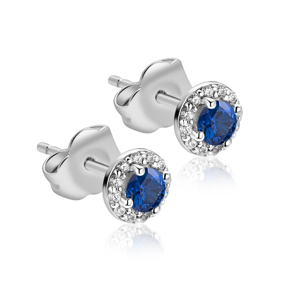 Orecchini in argento con pietra blu circondata da zirconi.