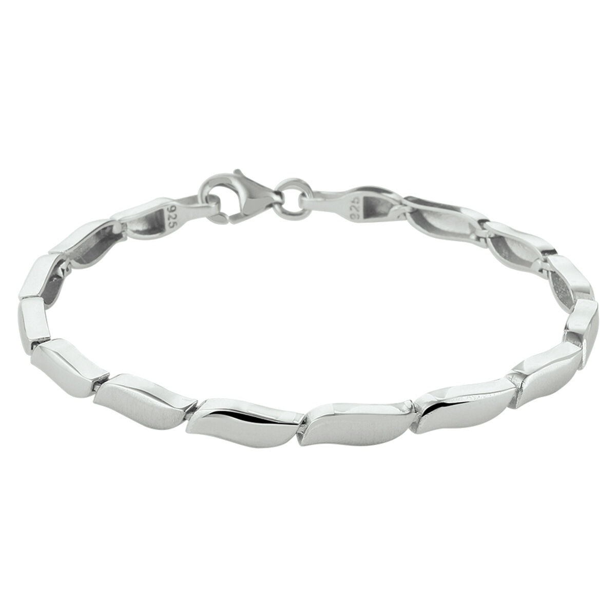 Zilveren armband met een poli/matte afwerking, gerhodineerd, met een schakelsysteem in een golvende vorm.