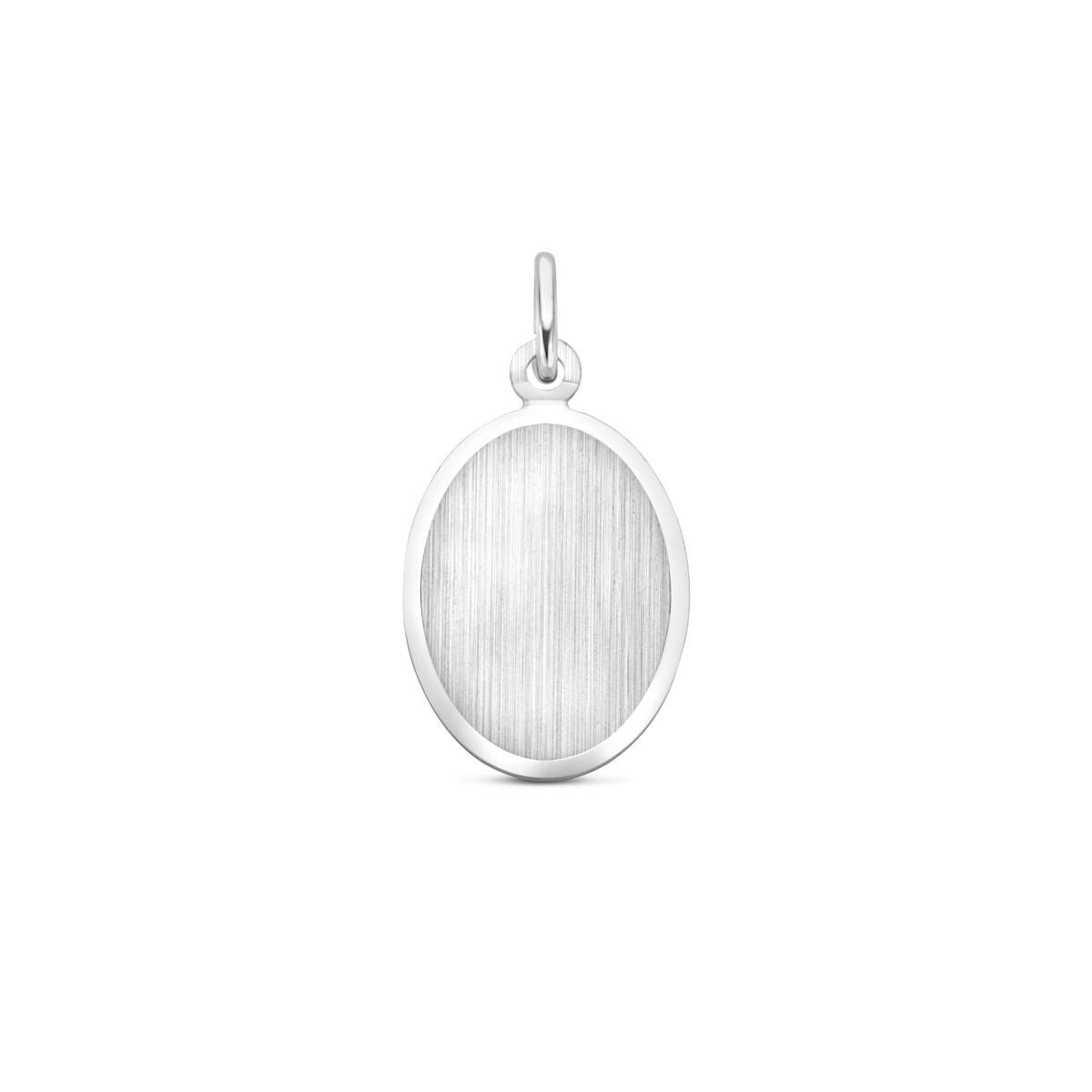 Zilveren ovale graveerhanger van gerhodineerd 925 zilver met matte en gediamanteerde afwerking.