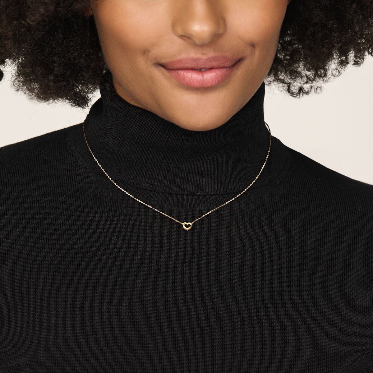 Collana in oro giallo 9k con cuoricino