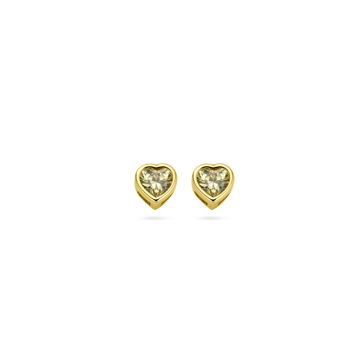 Orecchini in oro giallo 14k a forma di cuore con zirconi rossi, dimensione 4x4mm.