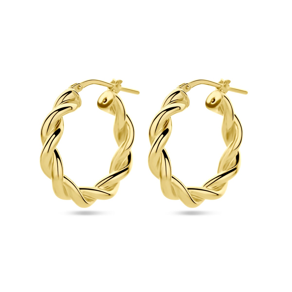 Vergulde zilveren oorringen met een gedraaid design, diameter 23 mm en breedte 4 mm.