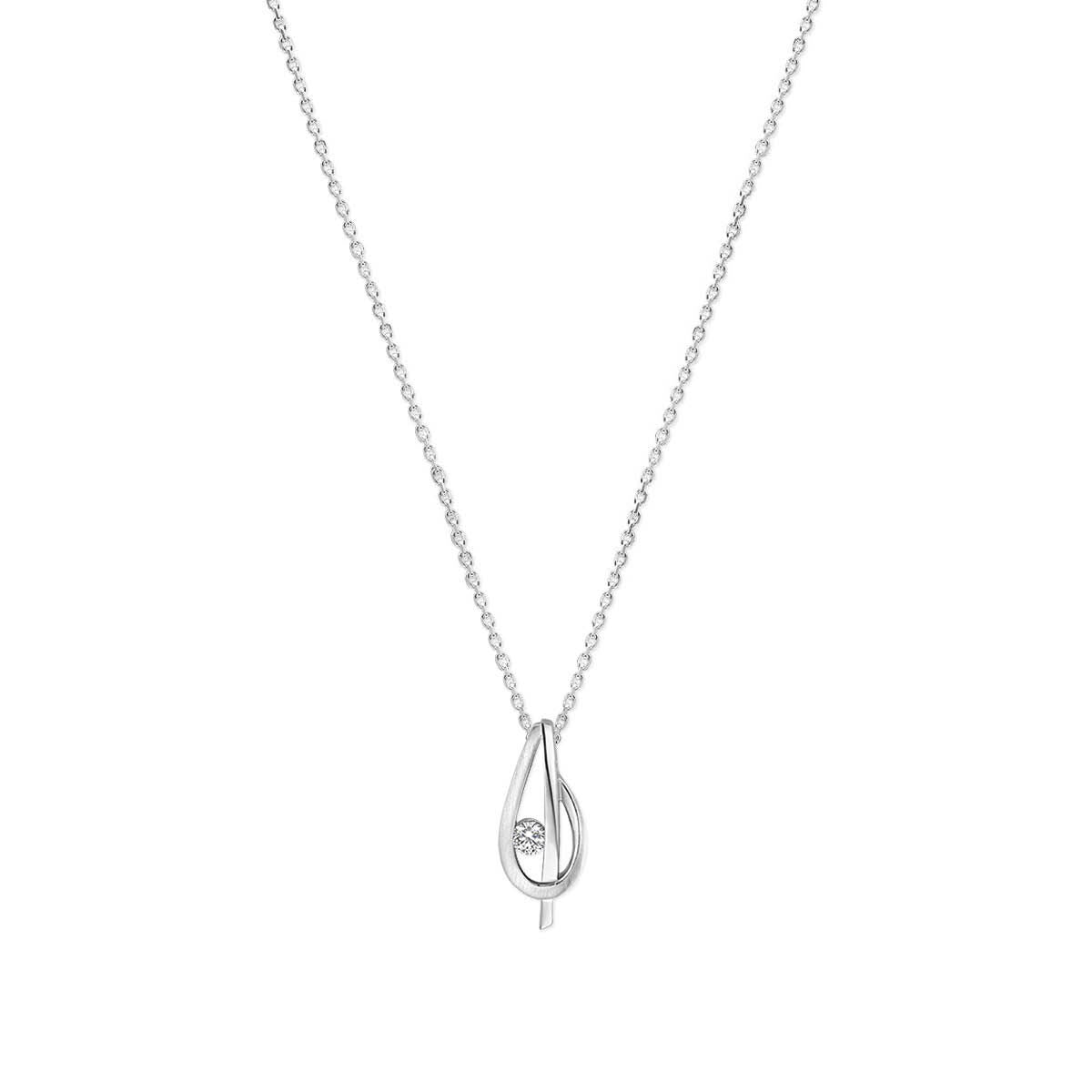 Collana in argento rodiato con pendente a goccia e zirconia.