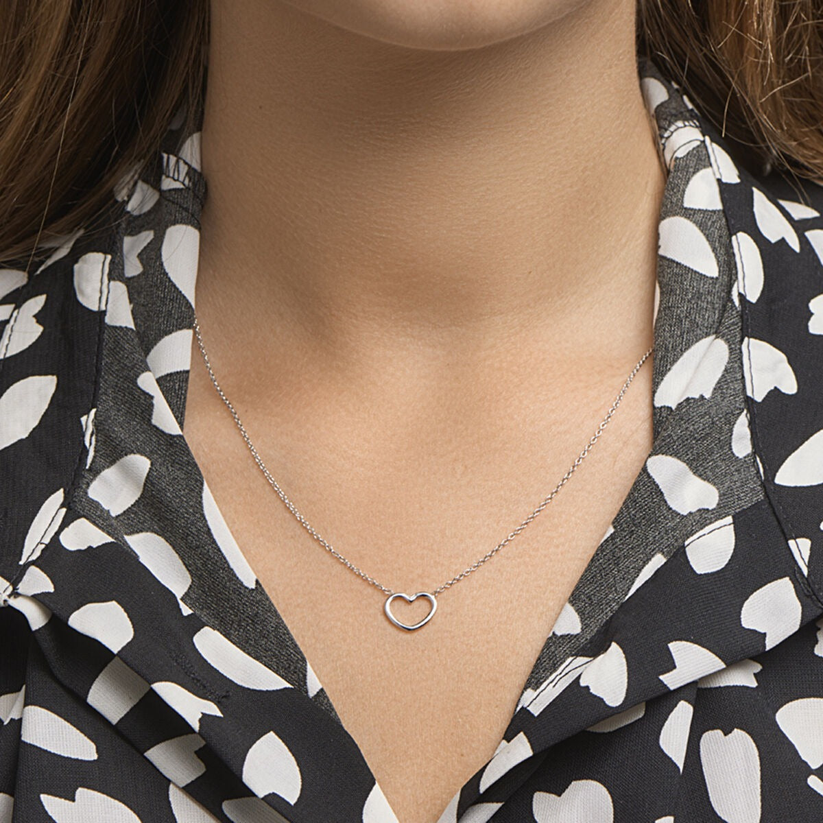 Collana in argento con cuoricino – argento 925 rodiato