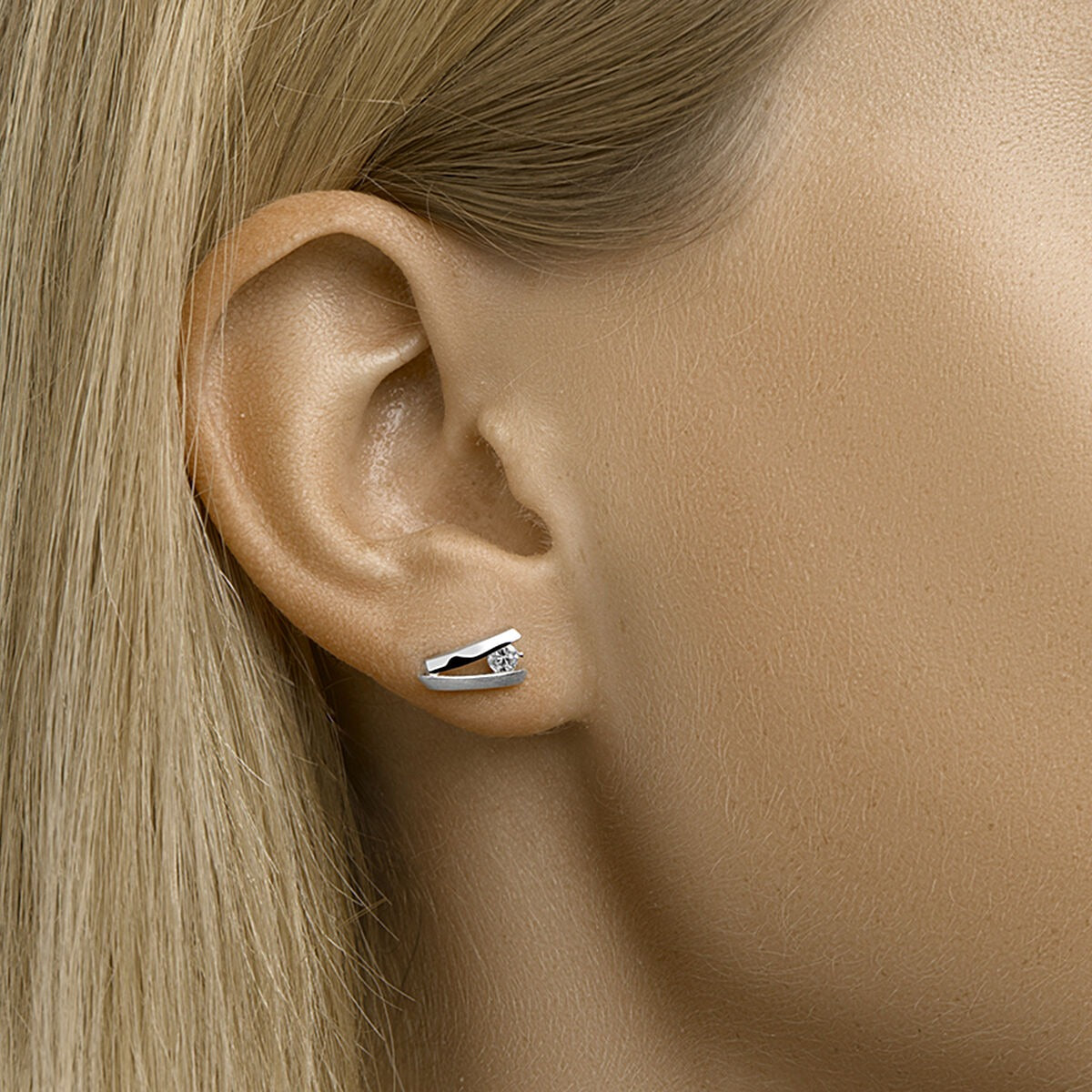 Orecchini a Bottone in Argento 925 Rodiato con Zircone