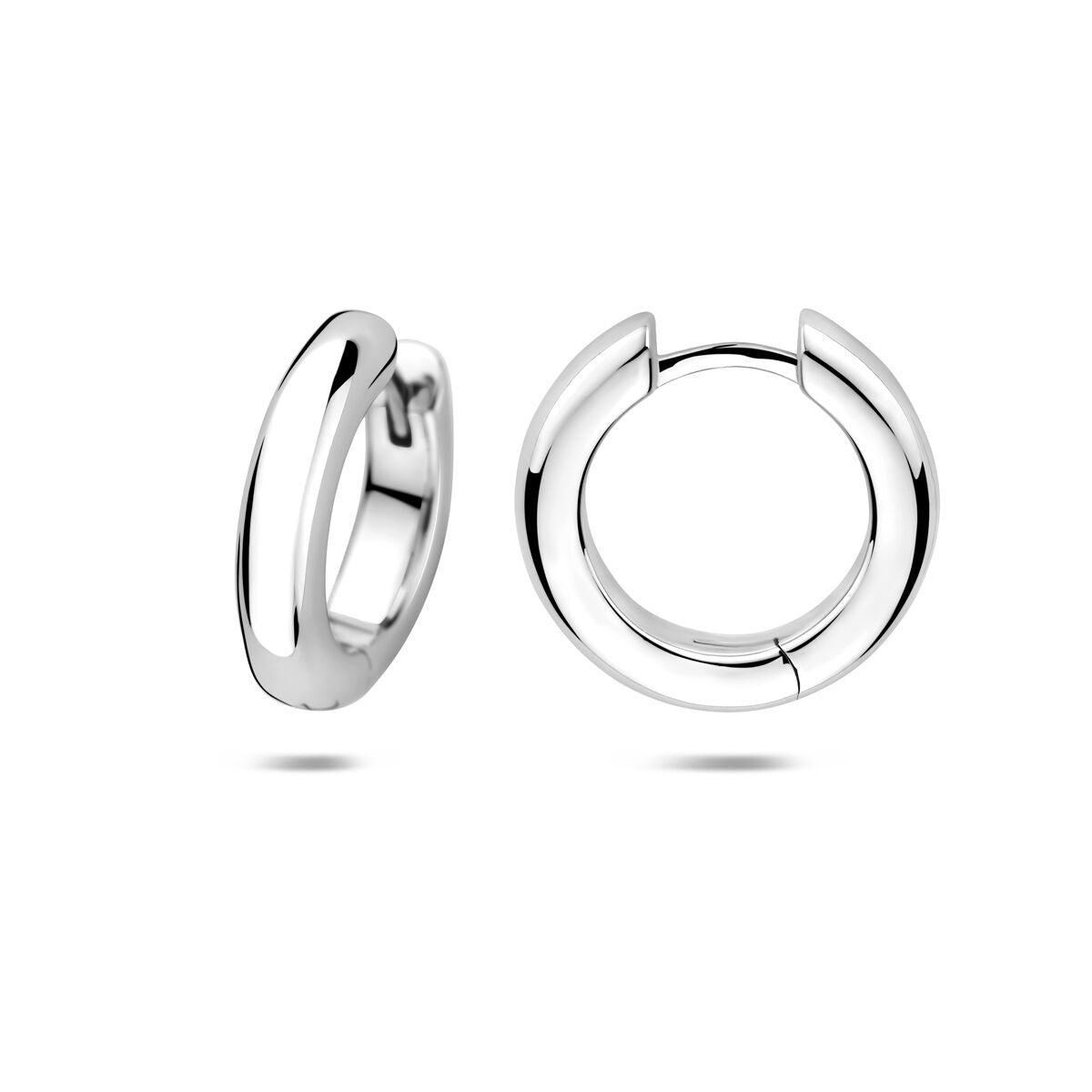 Orecchini a cerchio in argento rodiato con chiusura a scatto – spessore tubo 4mm