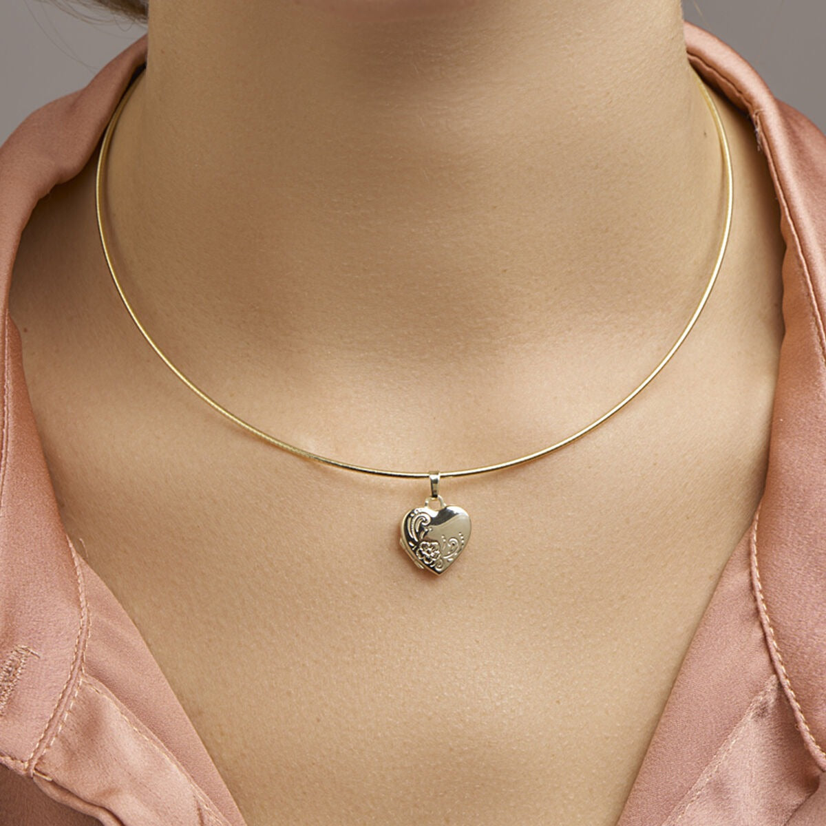 Medaglione cuore in oro giallo 14k
