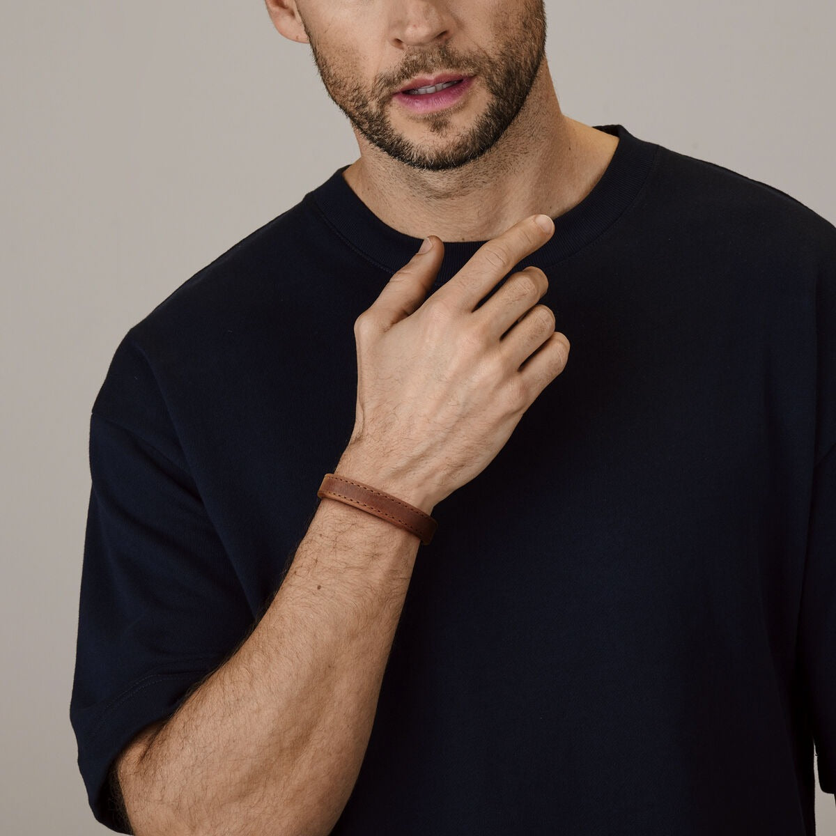 Bracciale da uomo in pelle marrone scuro con acciaio inossidabile